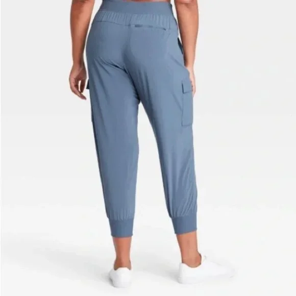 All in Motion Women's Active Light Mid-Rise Cargo Joggers, Blue Storm, Size M - Picture 3 of 9